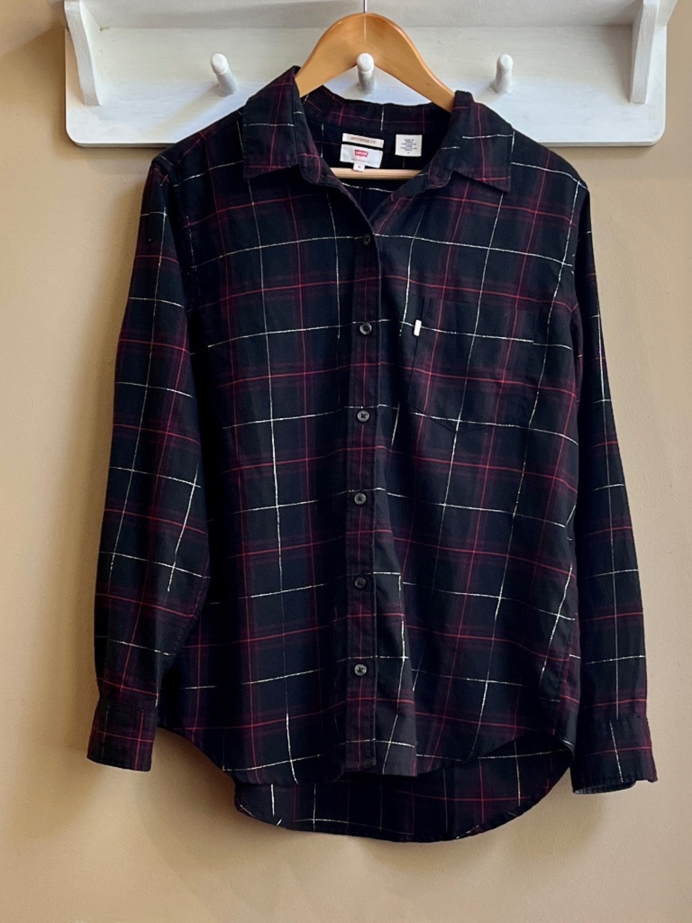 Levi's Women's Boyfriend Fit Plaid Button Down Shirt Size M